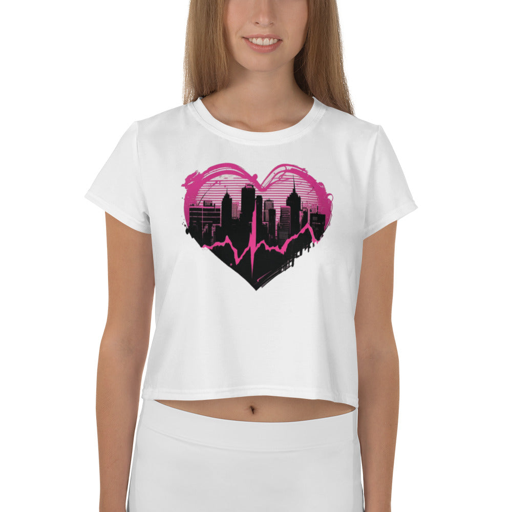 EzPanda® Pulse: Graffiti-Style Heartbeat Women's Crop Tee